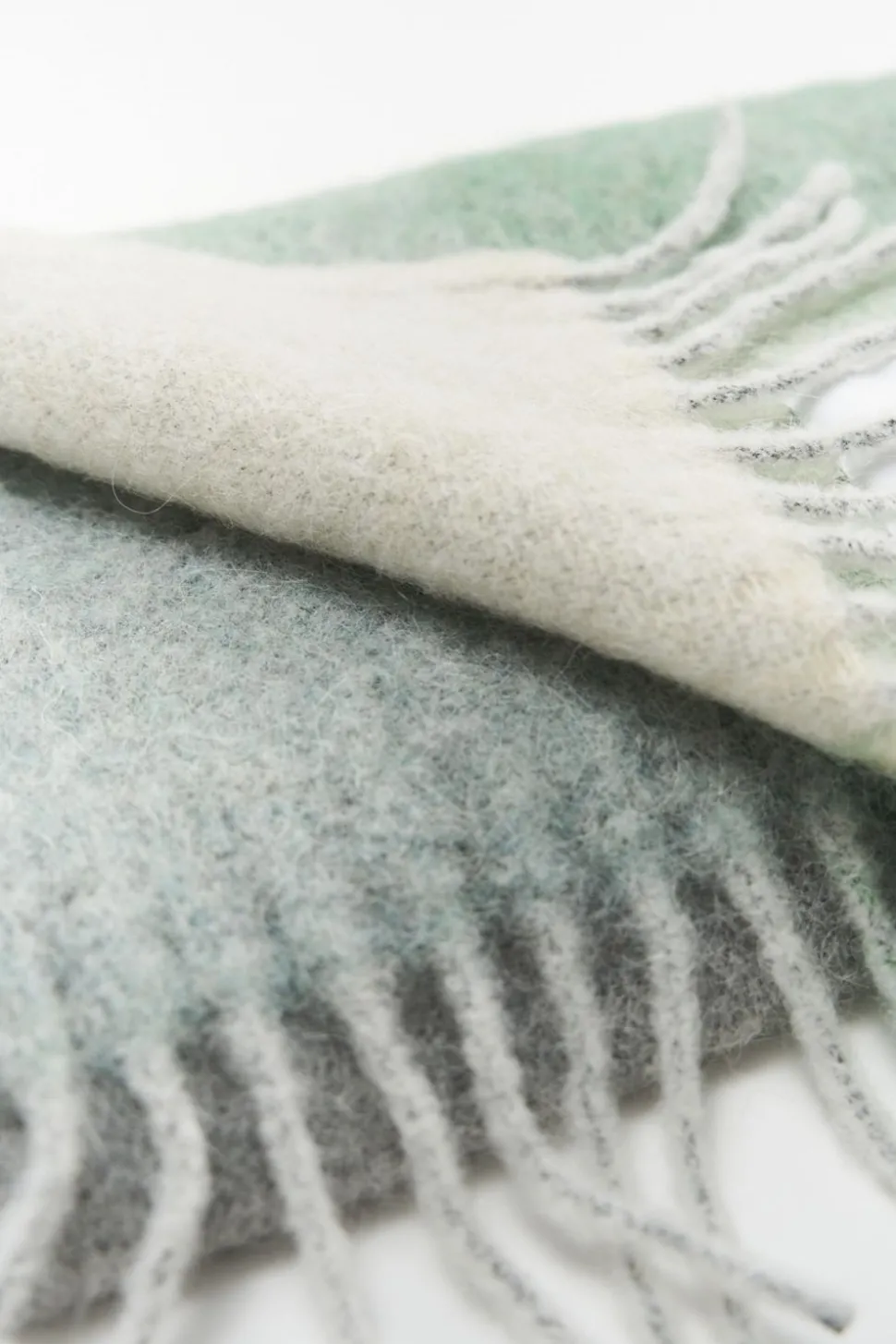 cph_shawl__wool_mix_2-4.webp COPENHAGEN STUDIOS Cph Shawl 4 Wool Mix^ Sjaals